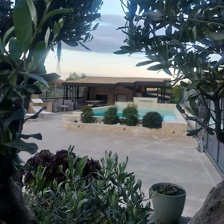 בית נופש Blu Etna זפראנה אטניאה