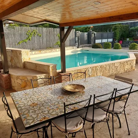 בית נופש Blu Etna *